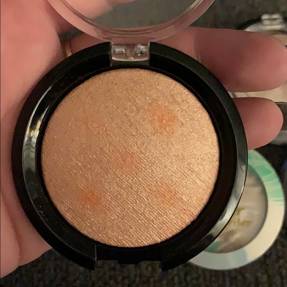 Miscellaneous Highlighter Package - Picture 3 of 8